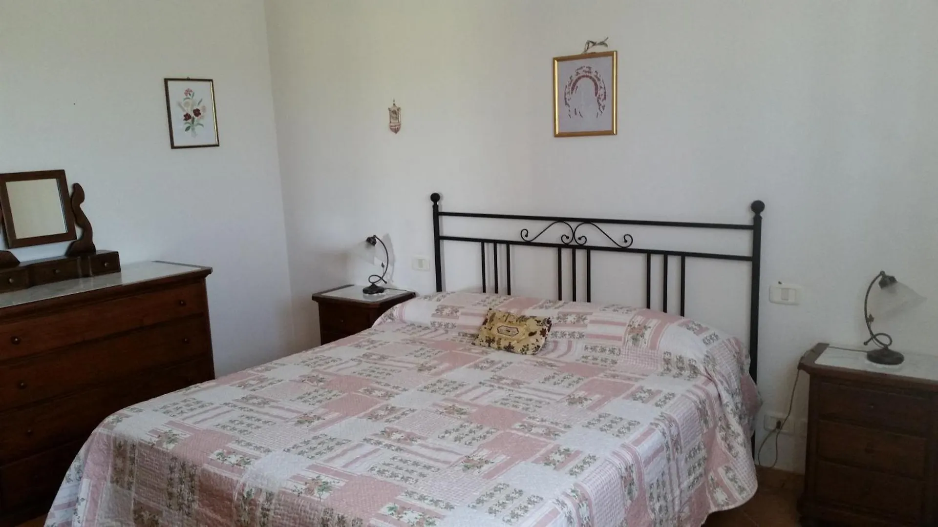 Farm stay Bio Agriturismo Le Giunchiglie Alberese Italy