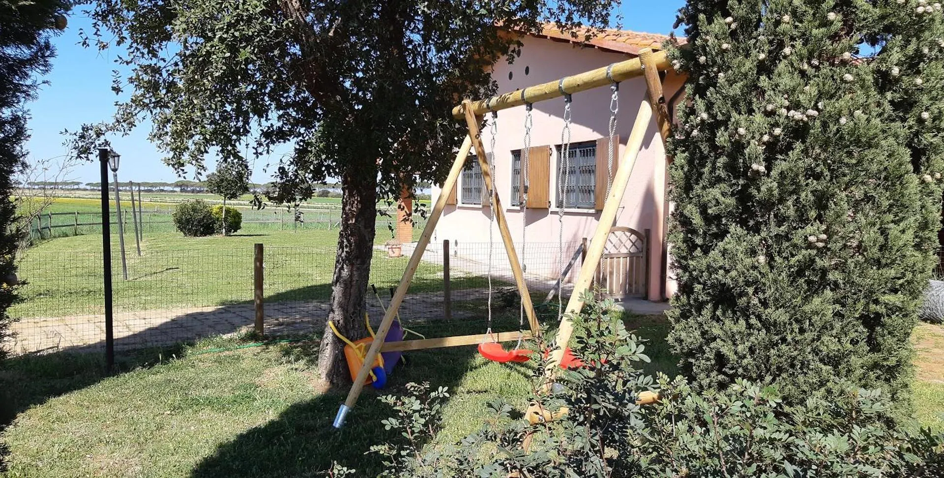 Farm stay Bio Agriturismo Le Giunchiglie Alberese